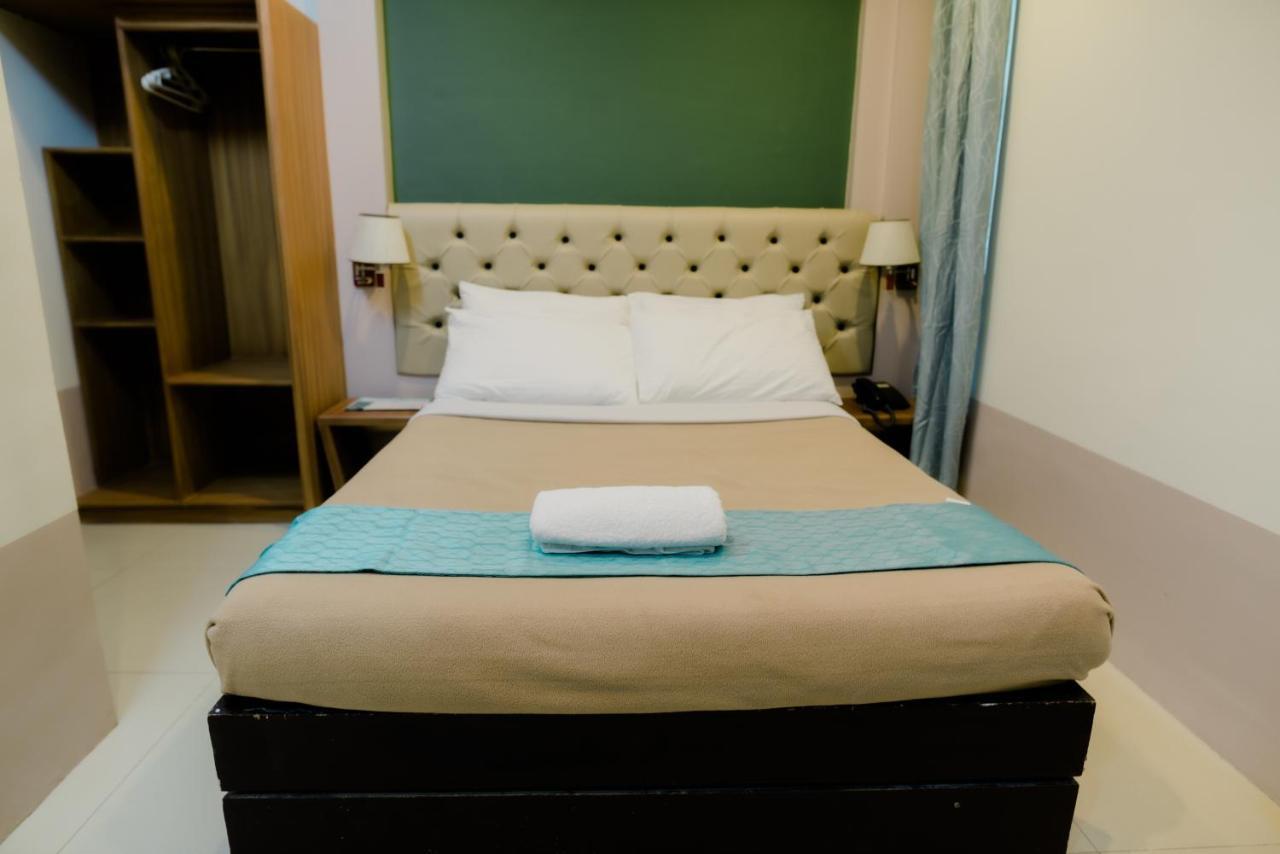The Horizon Suites And Arcade General Santos City Eksteriør billede
