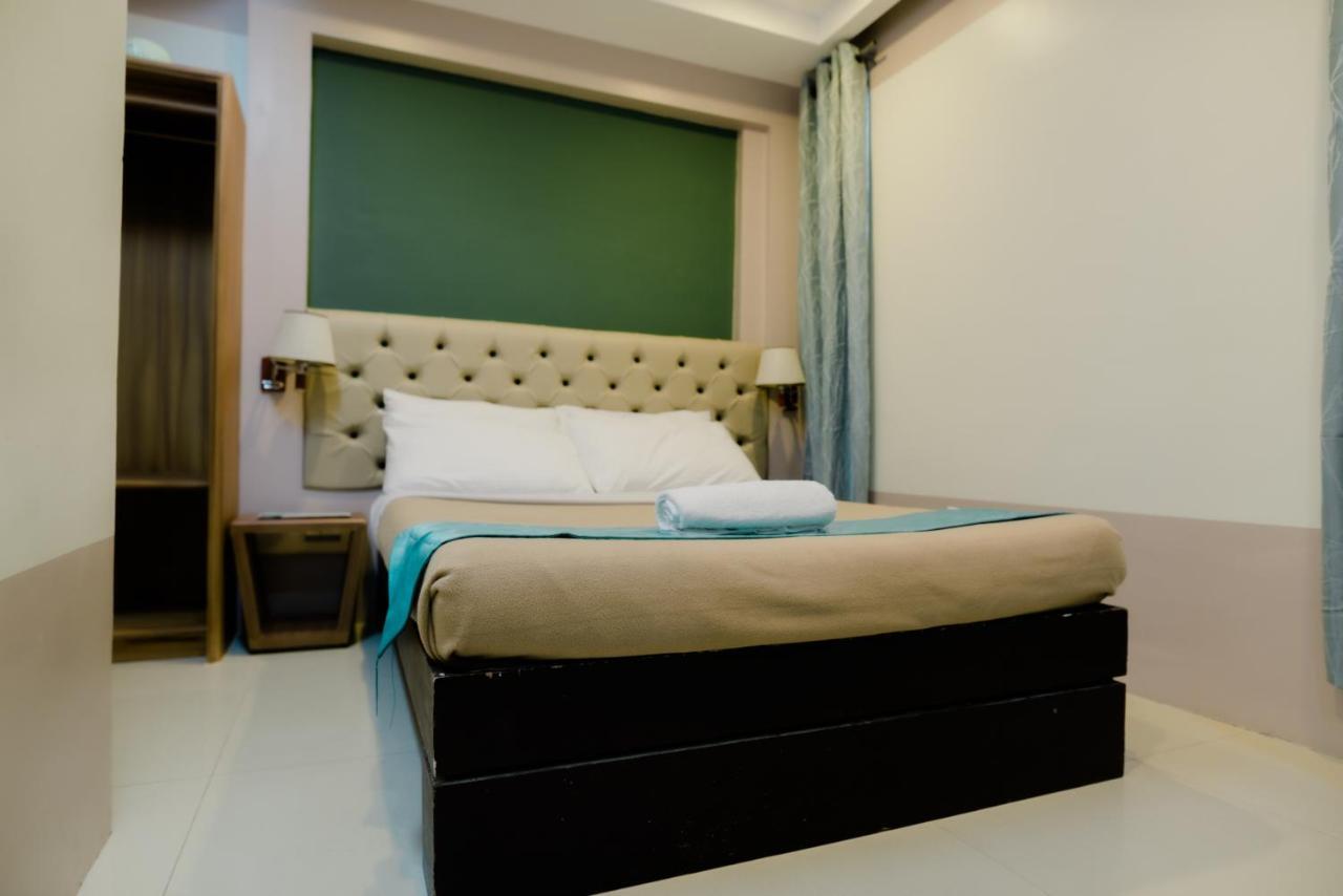 The Horizon Suites And Arcade General Santos City Eksteriør billede