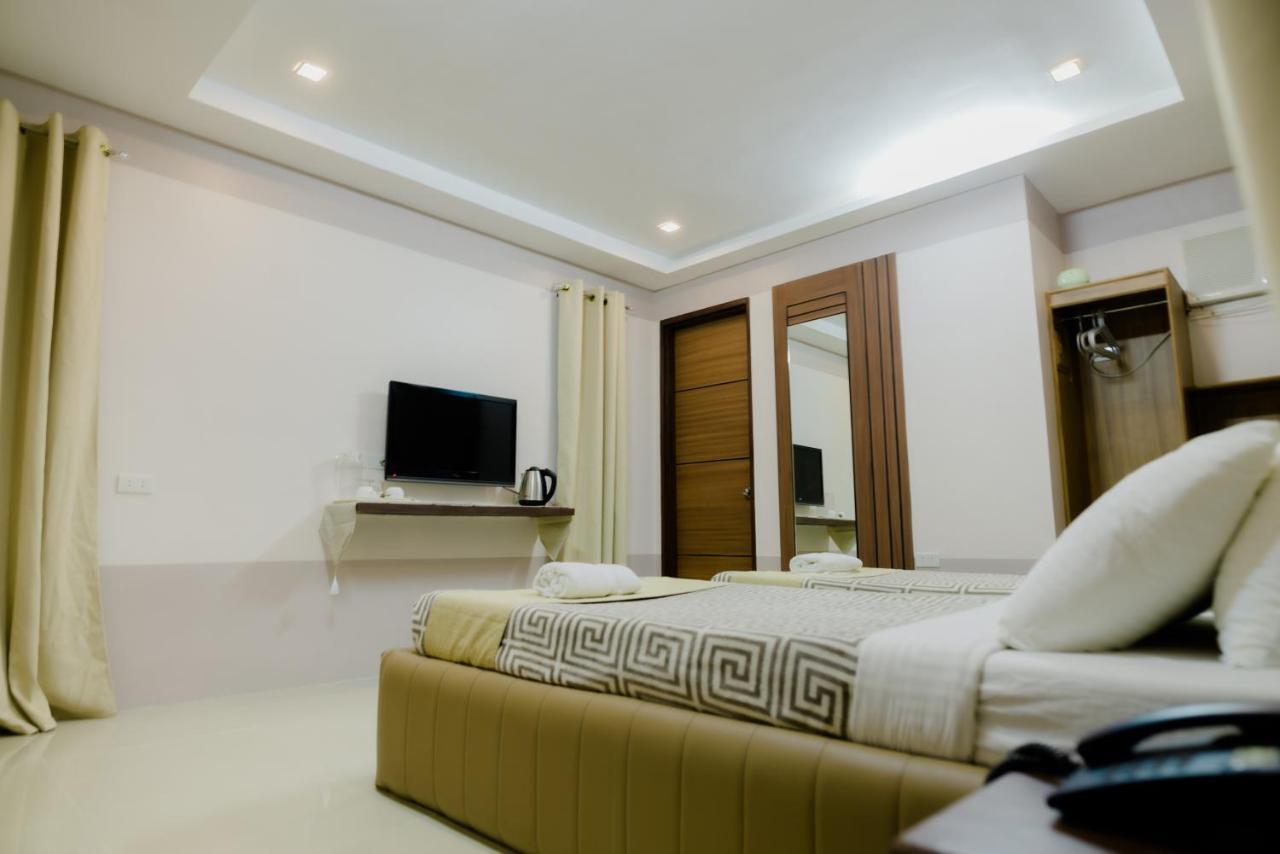 The Horizon Suites And Arcade General Santos City Eksteriør billede