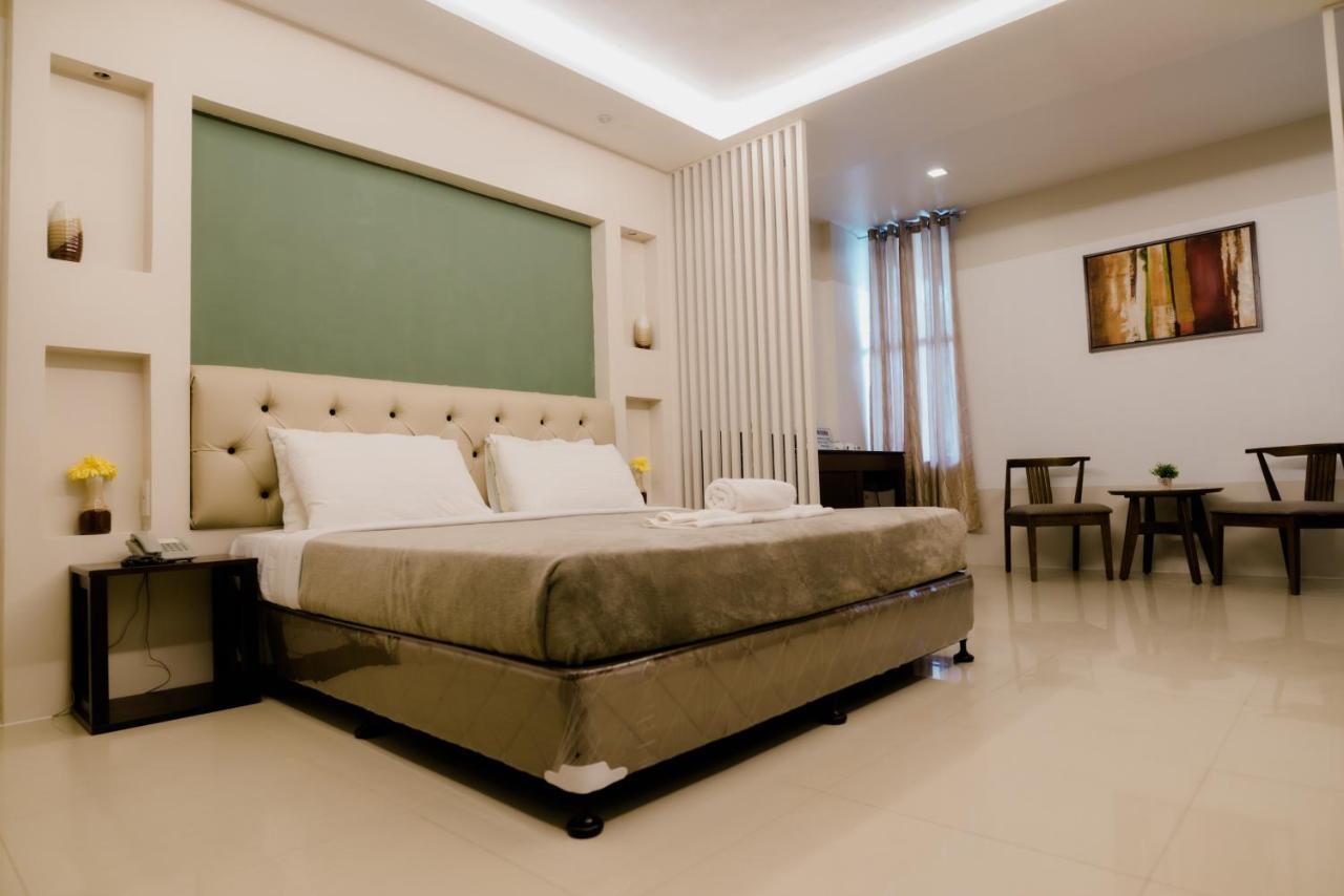 The Horizon Suites And Arcade General Santos City Eksteriør billede