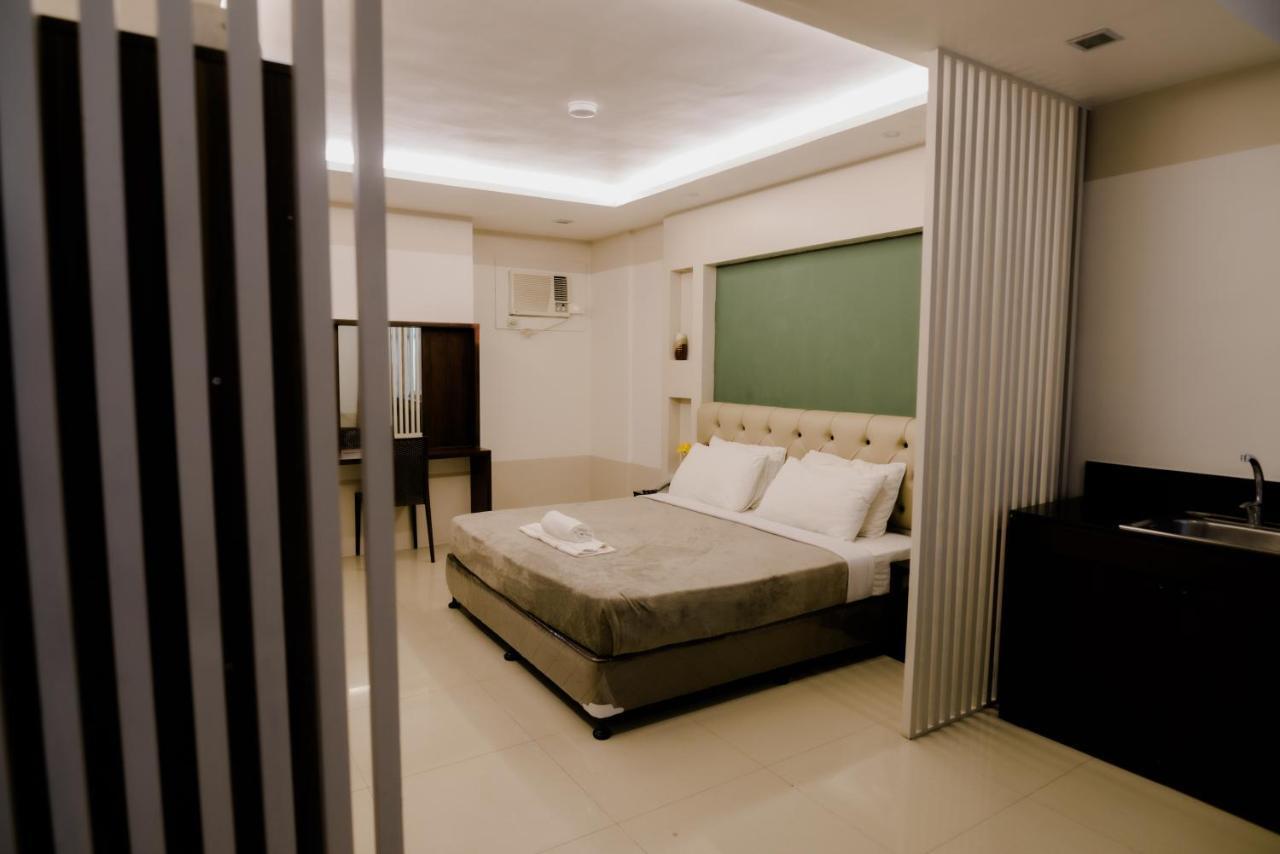 The Horizon Suites And Arcade General Santos City Eksteriør billede