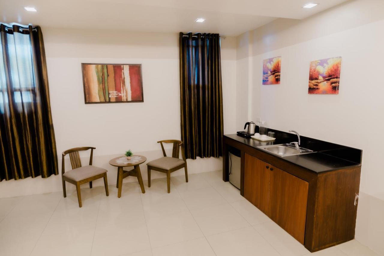 The Horizon Suites And Arcade General Santos City Eksteriør billede